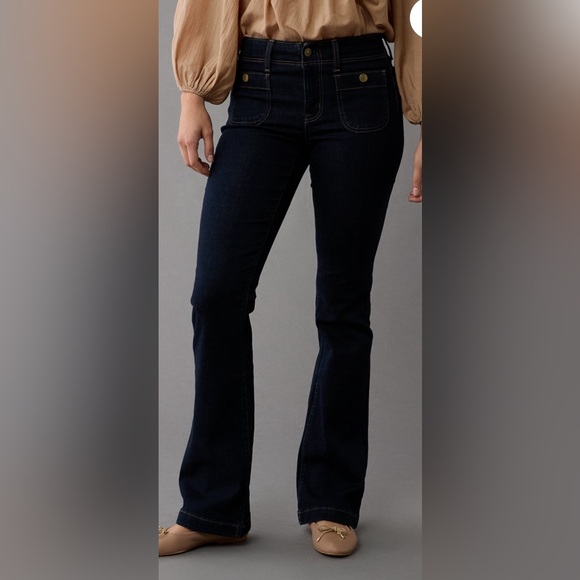 NWT- American Eagle- Low Rise Kick Bootcut Jean- Size 12 - Picture 1 of 14